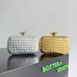 Picture of Bottega Veneta Handbags _SKUfw220043182fw
